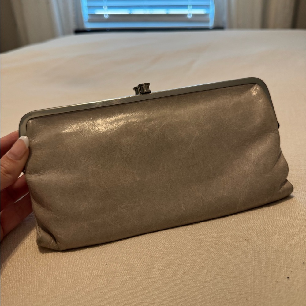 HOBO Lauren Clutch Wallet